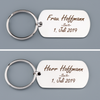 Image of Ein Paar personalisierte Schlüsselanhänger für Pärchen und Frischverheiratete
